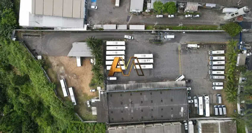 Pavilhão/Galpão à venda no bairro Pirajá - Salvador/BA