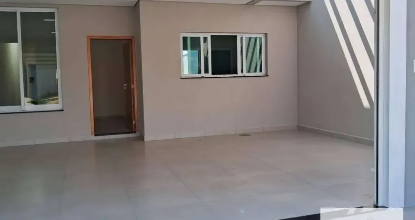 Casa com 2 dormitórios à venda, 126 m² por R$ 680.000 - Parque Barnabé - Indaiatuba/SP