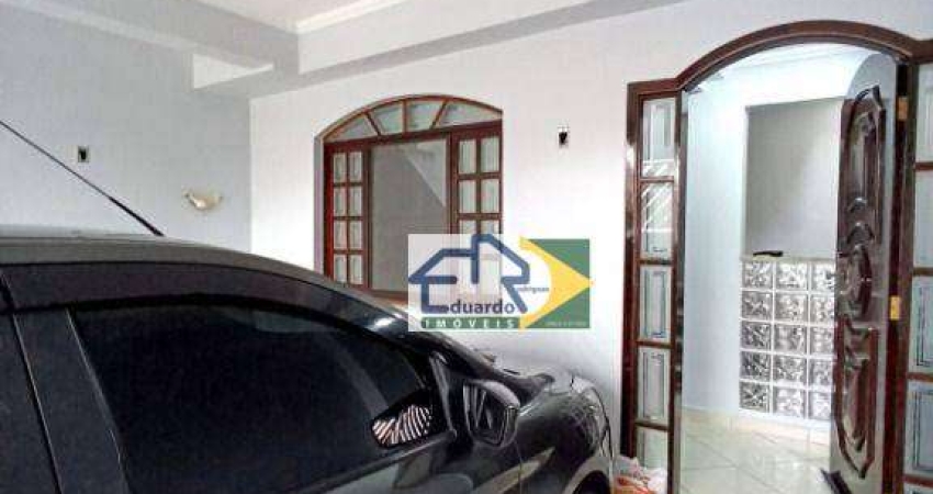 Sobrado com 3 dormitórios à venda, 173 m² por R$ 580.000,00 - Conjunto Residencial Irai - Suzano/SP