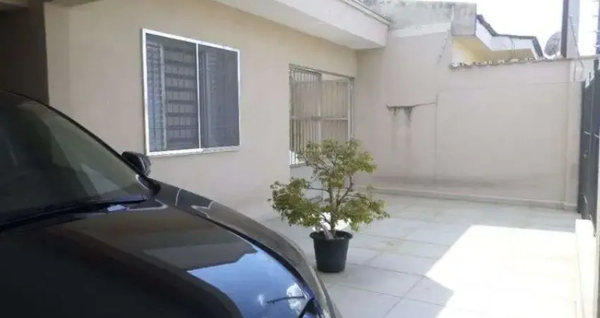 Casa com 3 quartos à venda no Centro, Suzano 