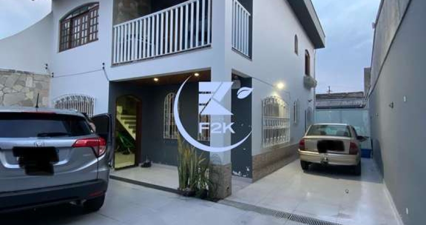 Belíssimo sobrado a venda com 4 dorms e área gourmet