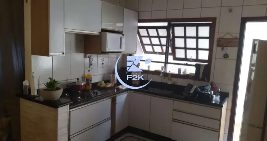 Casa à venda res. colinas 120m², 2 dormitórios ( sendo 1 suíte), 2 banheiros e 1