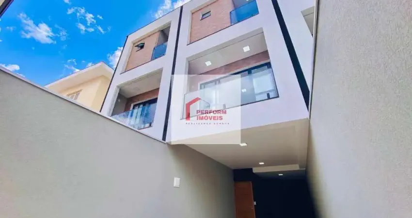 Casa à venda na Penha de França, São Paulo-SP: 3 quartos, 1 suíte, 1 sala, 3 banheiros, 3 vagas de garagem, 140m².