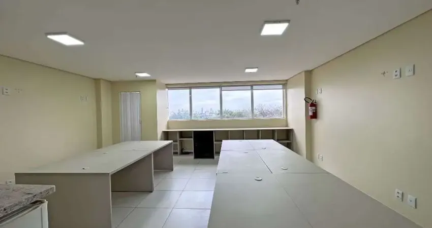 Sala de 36,00 m² para alugar por R$ 2.500/mensais no Jardim Goiás - Goiânia/GO