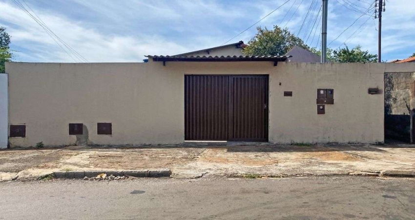 Casa com 03 quartos à venda, 180 m² por R$ 500.000 - Setor Criméia Oeste - Goiânia