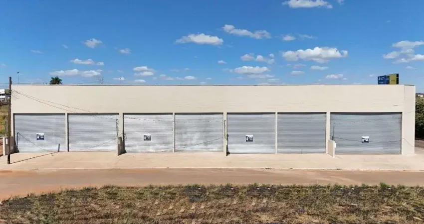 Galpão de 240 m² para alugar por R$ 5.000 mensais no Setor Araguaia - Aparecida de Goiânia/GO