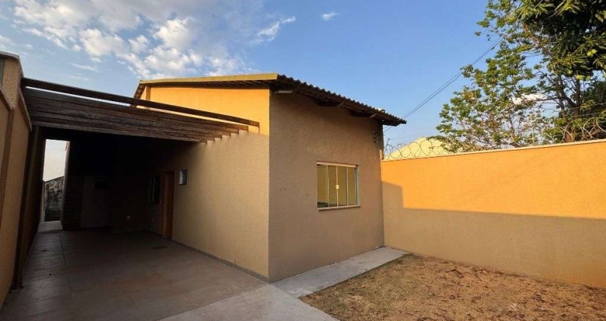 Casa de 108 m² com 03 quartos à venda por R$ 380.000 no Setor Maysa - Trindade/GO