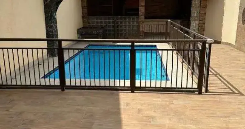 Sobrado de 220 m² com 03 quartos sendo 03 suítes à venda no jardim planalto em frente à praça da fé.