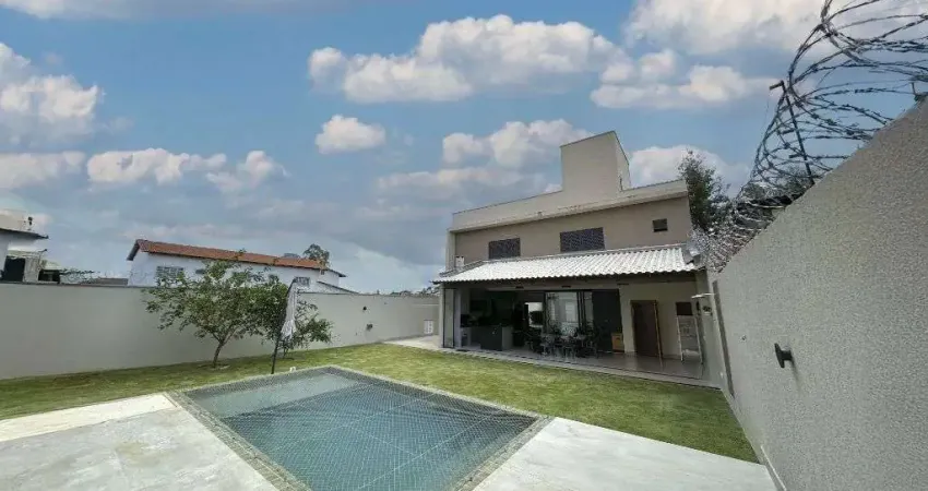 Sobrado de 249 m² com 04 suítes à venda por R$ 2.150.000 no Setor Jaó - Goiânia