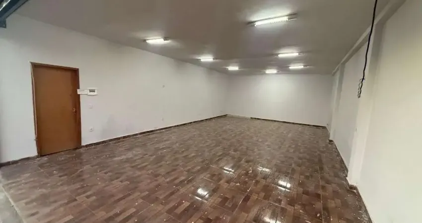 Sala Comercial de 70 m² para alugar por R$ 2.500/mensais no Parque Trindade - Aparecida de Goiânia