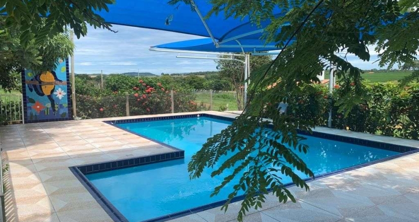Chácara de 3000 m² com 02 suítes à venda por R$ 680.000 no Setor Santa Maria - Trindade/GO