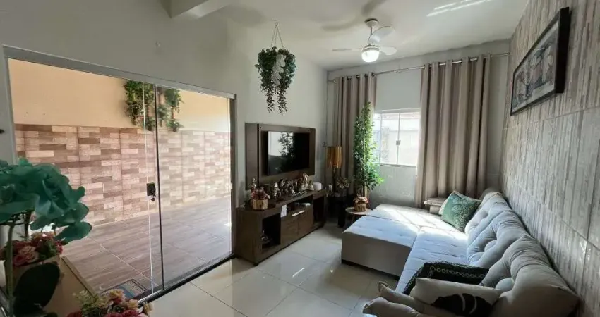 Casa de 150 m² com 03 quartos à venda por R$ 700.000 no Anhangüera - Goiânia