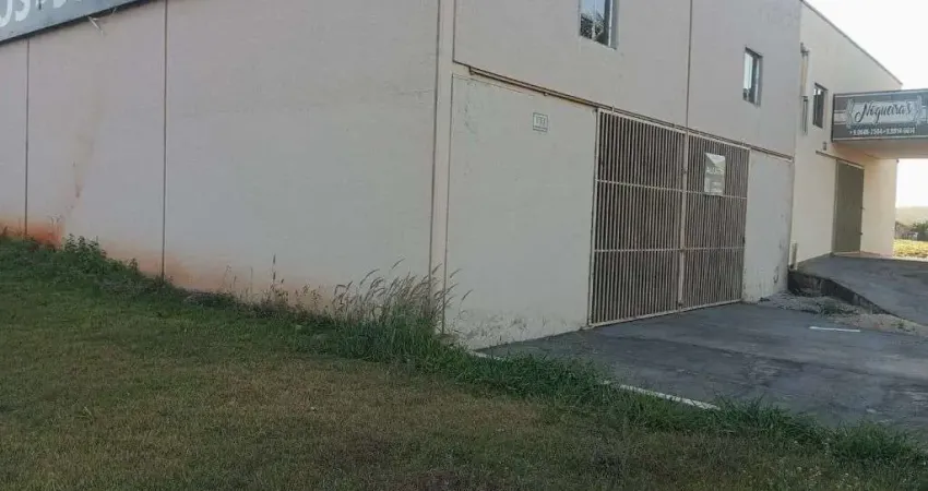 Galpão de 360 m² para alugar por R$ 3.950/mensais no Res. Cidade Das Flores - Goianira