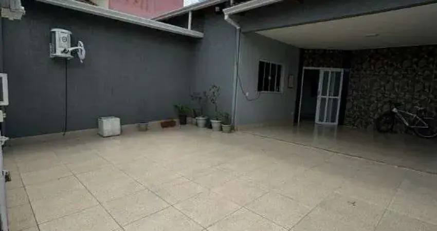 Casa de 190 m² com 03 quartos à venda por R$ 899.000 no Parque Anhangüera - Goiânia