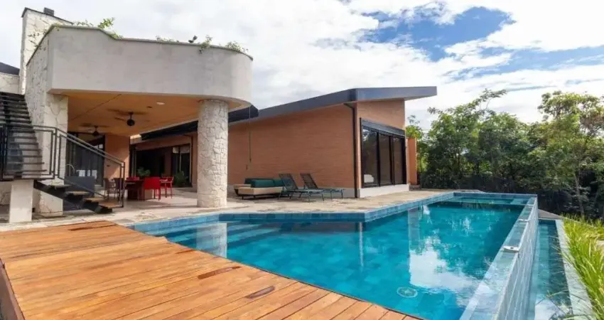 Casa de 365 m² com 04 quartos à venda por R$ 3.450.000 no Mansões Morumbi - Senador Canedo