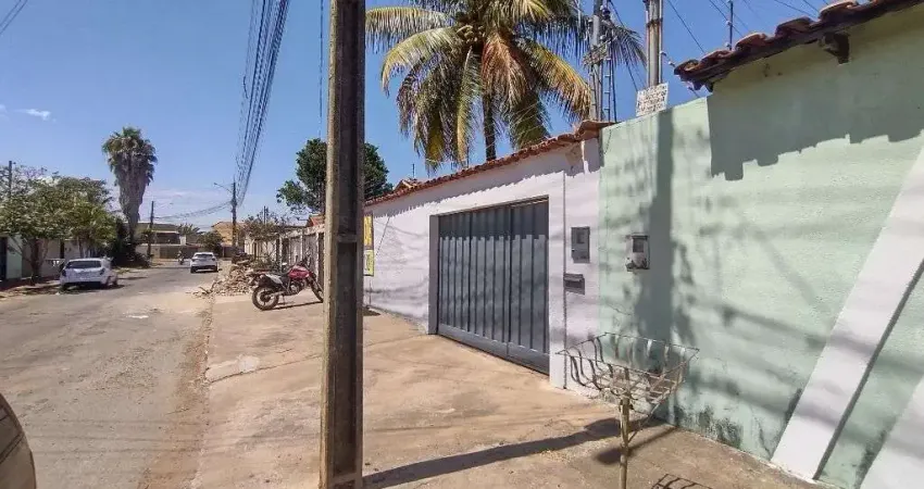 Casa com 03 quartos à venda, 235 m² por R$ 450.000 - Ilda - Aparecida de Goiânia/GO