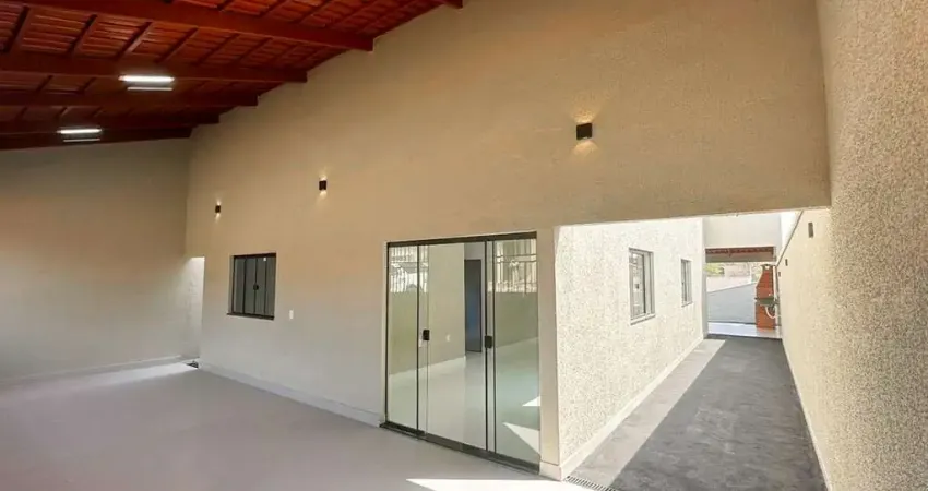 Casa de 155m² com 03 quartos á venda no Setor Dona Iris II - Trindade - GO