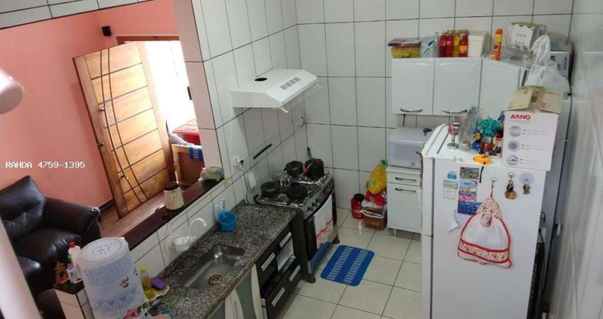 Casa para Venda em Suzano, Parque Maria Helena, 2 dormitórios, 2 banheiros, 2 vagas