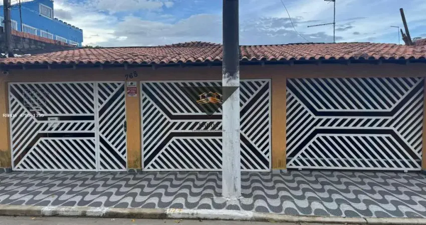 Casa para Venda em Suzano, Parque Maria Helena, 3 dormitórios, 1 suíte, 1 banheiro, 3 vagas