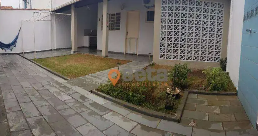 Casa com 3 dormitórios e edícula à venda por R$ 810.000 - Jardim das Indústrias - São José dos Campos/SP