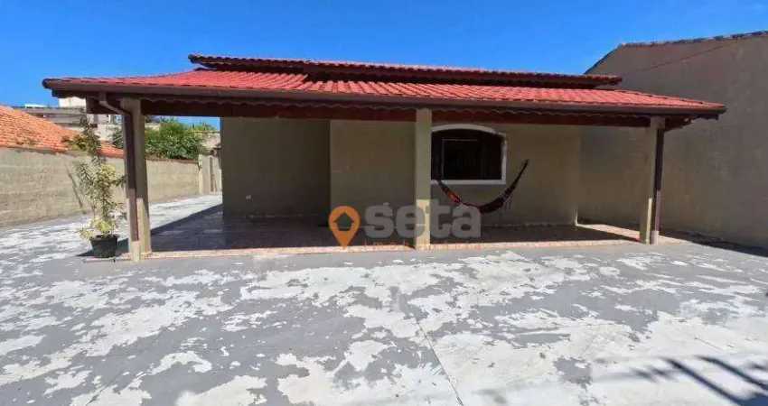 Casa com 3 dormitórios à venda, 200 m² por R$ 1.050.000,00 - Jardim Aruan - Caraguatatuba/SP