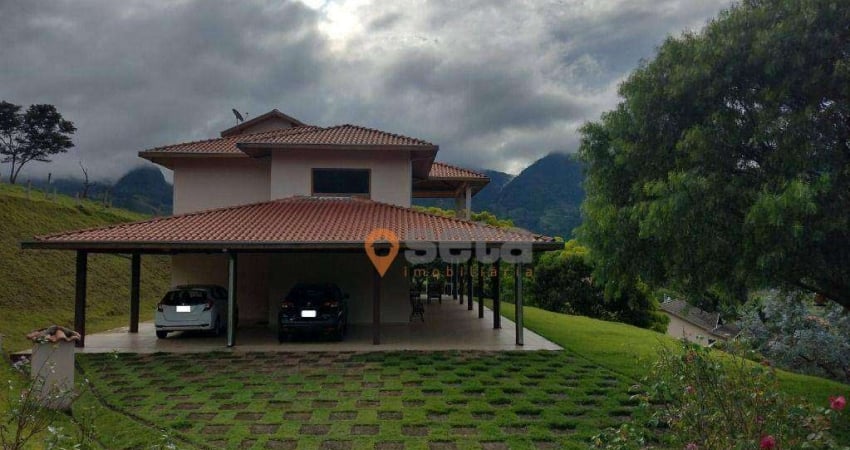 Casa com 5 dormitórios à venda, 300 m² por R$ 1.150.000,00 - Sertão do Canta Galo - Gonçalves/MG