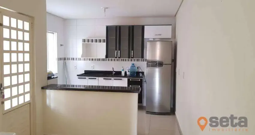 Casa com 3 dormitórios para alugar, 140 m² por R$ 4.000,00/mês - Jardim das Indústrias - São José dos Campos/SP
