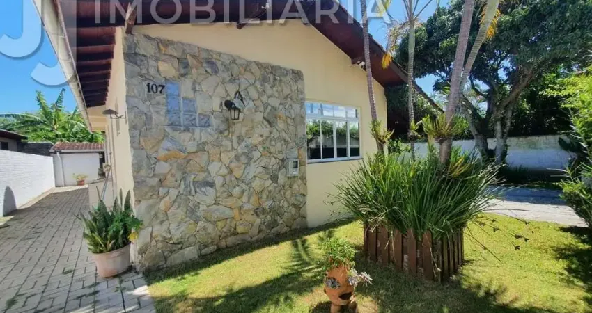 Casa Residencial com 3 quartos à venda, 66.00 m2 por R$745000.00 - Ingleses Do Rio Vermelho - Florianopolis/SC