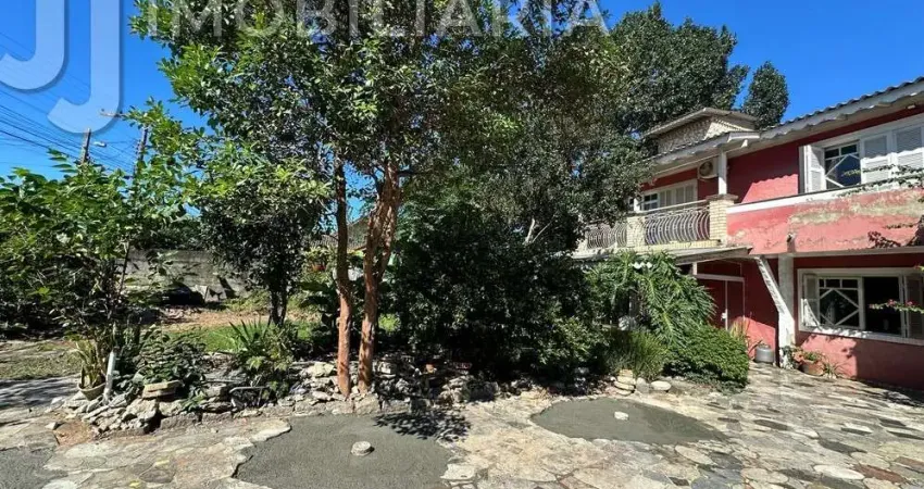 Casa Residencial com 3 quartos à venda, 255.00 m2 por R$940000.00 - Sao Joao Do Rio Vermelho - Florianopolis/SC