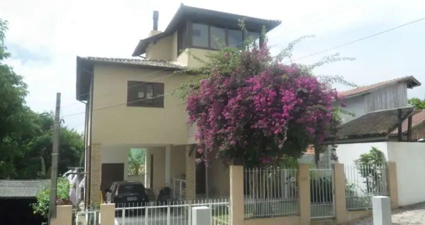 Casa Residencial com 3 quartos  à venda, 134.54 m2 por R$1900000.00  - Ingleses Do Rio Vermelho - Florianopolis/SC