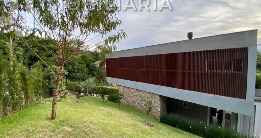 Casa Residencial com 5 quartos  à venda, 635.00 m2 por R$5500000.00  - Sambaqui - Florianopolis/SC