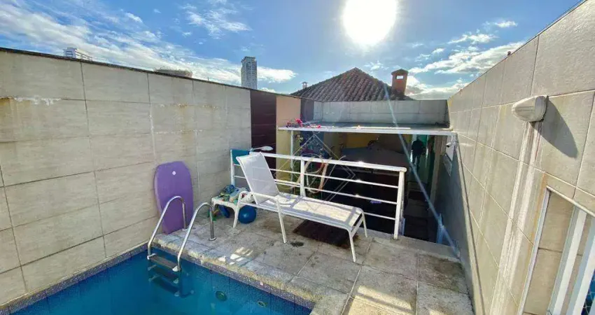 CASA TRIPLEX COM LAZER, NO BAIRRO BOQUEIRÃO EM SANTOS!!!