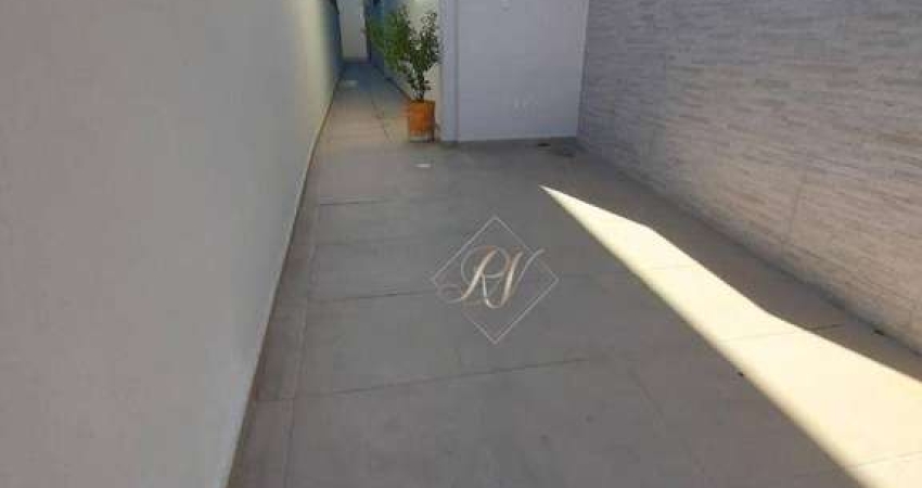 QUINTAL PRIVATIVO, SOBRADO TÉRREA, EXCELENTE ACABAMENTO, 2 DORMITÓRIOS NA CIDADE DE SANTOS!!!