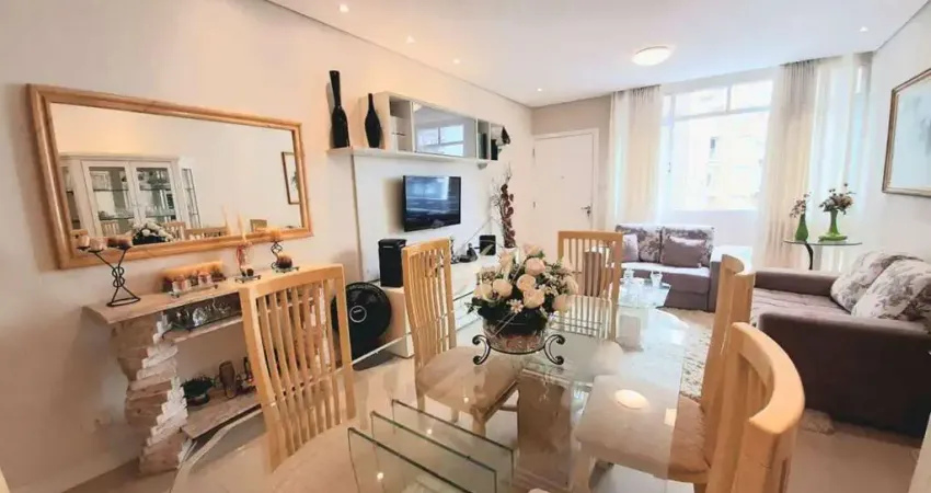 Reformado, lindo, 2 suítes, sol da manhã, à 3 quadras da praia na cidade de santos!!!