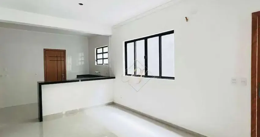 CASA TÉRREA, FINO ACABAMENTO, QUINTAL, VAGA, CHURRASQUEIRA, NO BAIRRO EMBARÉ EM SANTOS!!