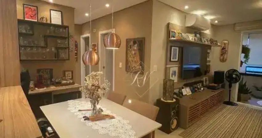 EXCELENTE OPORTUNIDADE!!! APARTAMENTO IMPECÁVEL, SACADA NA SALA, 2 DORMITÓRIOS, LAZER COMPLETO, 2 VAGAS DE GARAGEM NO BAIRRO EMBARÉ EM SANTOS!!!