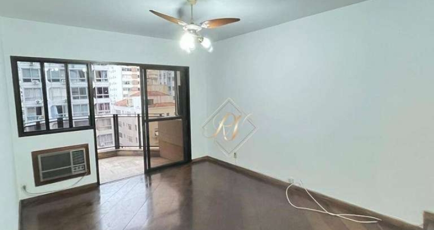 APARTAMENTO SUPER AMPLO, FRENTE, SACADA NA SALA, 2 DORMITÓRIOS, LAZER COMPLETO, NA QUADRA DA PRAIA NA CIDADE DE SANTOS!!!