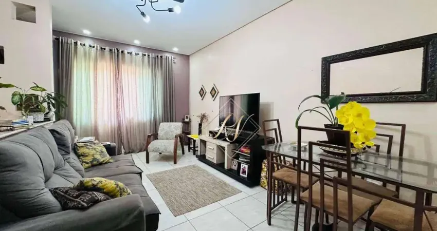 Excelente sobreposta alta, com 3 dormitórios e quintal amplo, super bem localizado no bairro do Marapé!!!