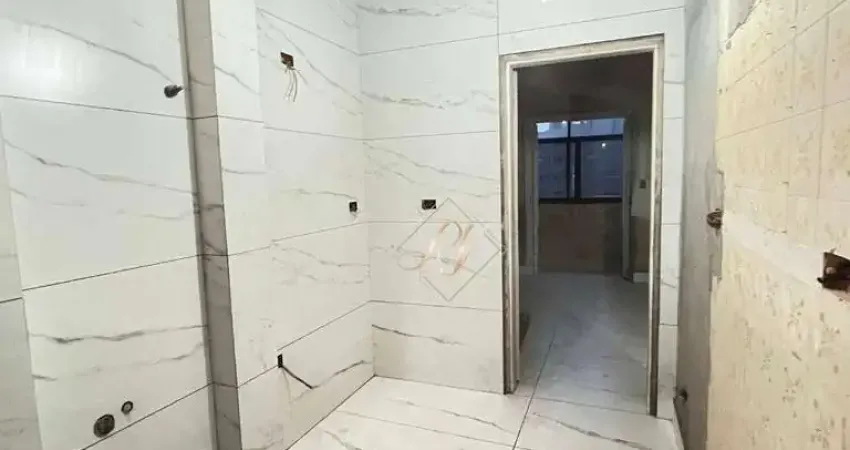 TOTALMENTE REFORMADO!!! ANDAR ALTO, VISTA MAR, 1 SUÍTE, NA QUADRA DA PRAIA, NO BAIRRO PONTA DA PRAIA EM SANTOS!!!