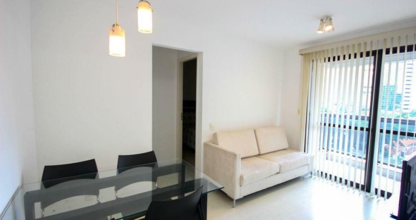 EXCELENTE APTO MOBILIADO - VARANDA - LAZER - LOCALIZAÇÃO PRIVILEGIADA