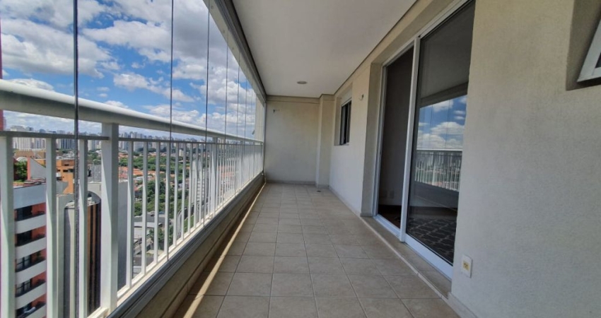 EXCELENTE APTO MOBILIADO - VARANDA - LAZER - LOCALIZAÇÃO PRIVILEGIADA