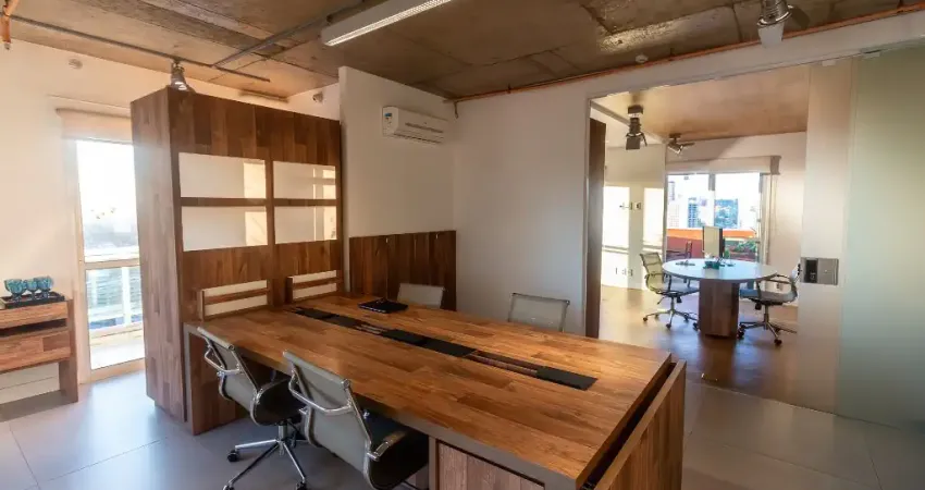 EXCELENTE CONJUNTO COMERCIAL MOBILIADO - LOCALIZAÇÃO PRIVILEGIADA