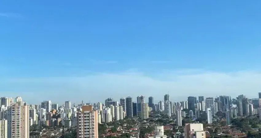 Excelente apto mobiliado - duas suítes - closet - andar alto - lazer - localização privilegiada