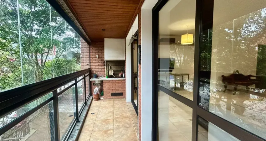 Excelente apto mobiliado - varanda gourmet - lazer - localização privilegiada