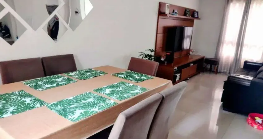 Sobrado em condomínio à Venda em Condomínio Villa Flora, Votorantim - SP