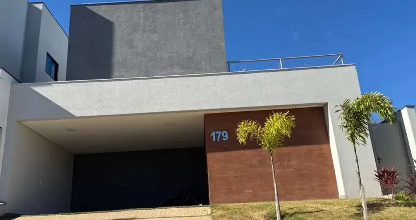 Casa Moderna com 3 Suítes, Piscina Privativa e Energia Solar no Cyrela