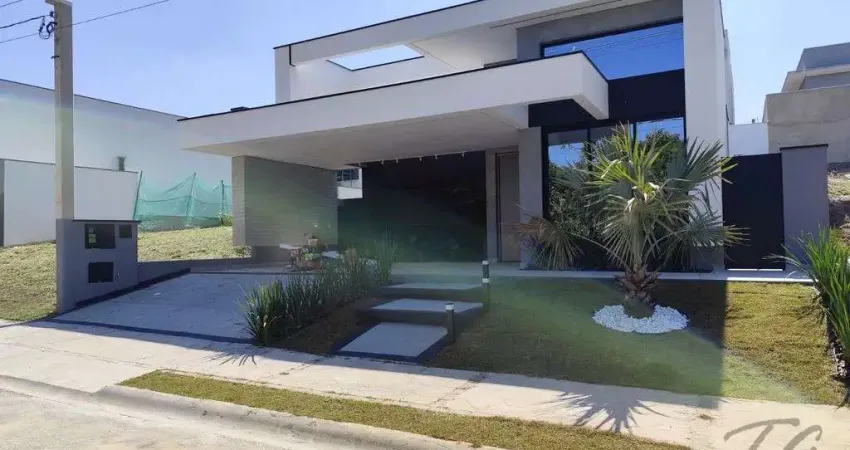 Casa Térrea com Arquitetura Exclusiva, Piscina e Energia Solar no Cyrela