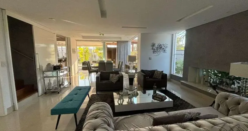 Casa Moderna com Projeto Arquitetônico no Lago da Boa Vista