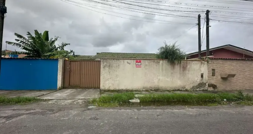 Casa com 3 quartos à venda na Vila Paranaguá, Paranaguá 