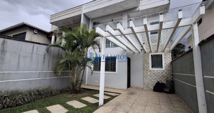 Casa com 3 quartos para alugar na Rua Domingos Peneda, 3123, Jardim Guaraituba, Paranaguá